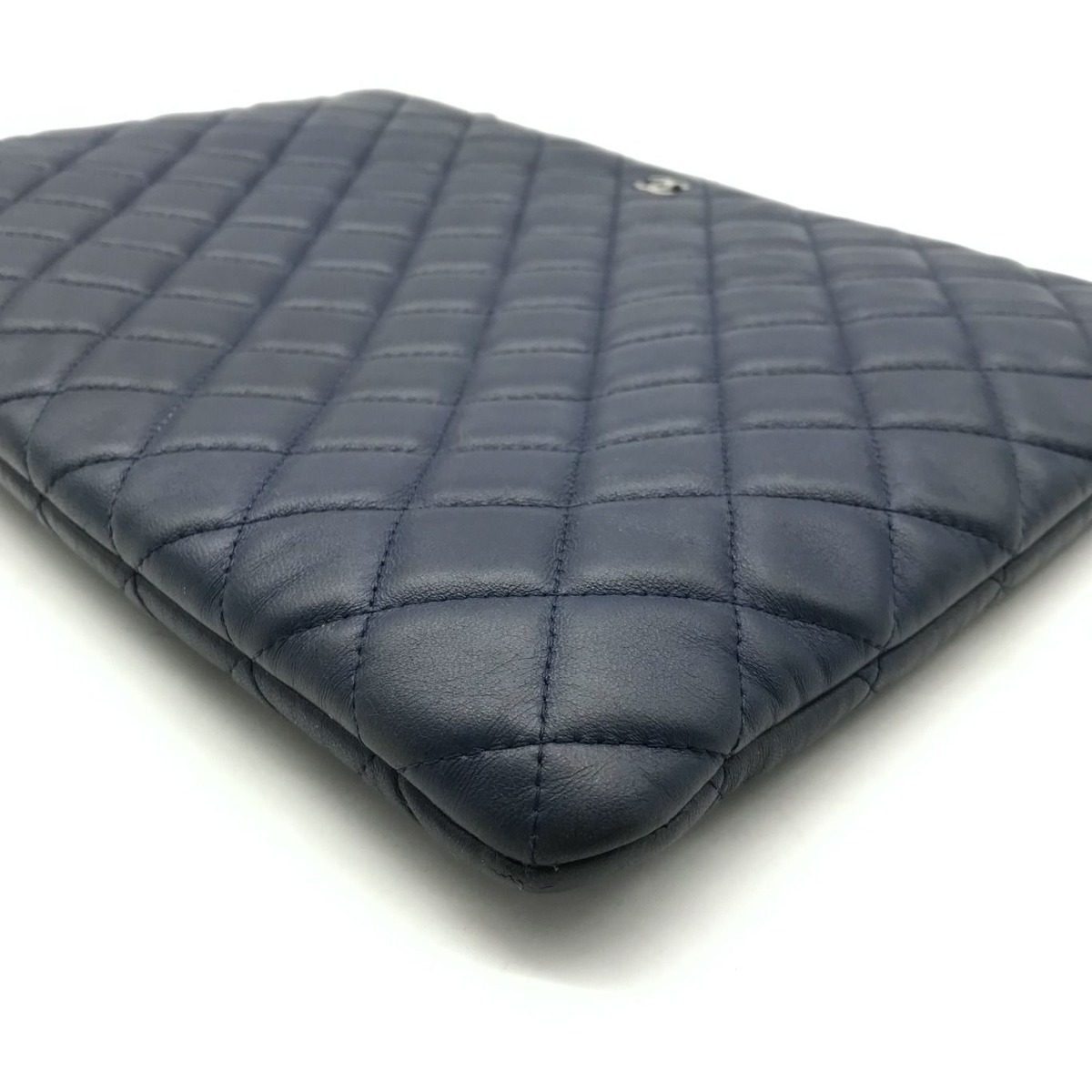 Chanel Quilted Lambskin CC Logo Clutch Navy — view 4