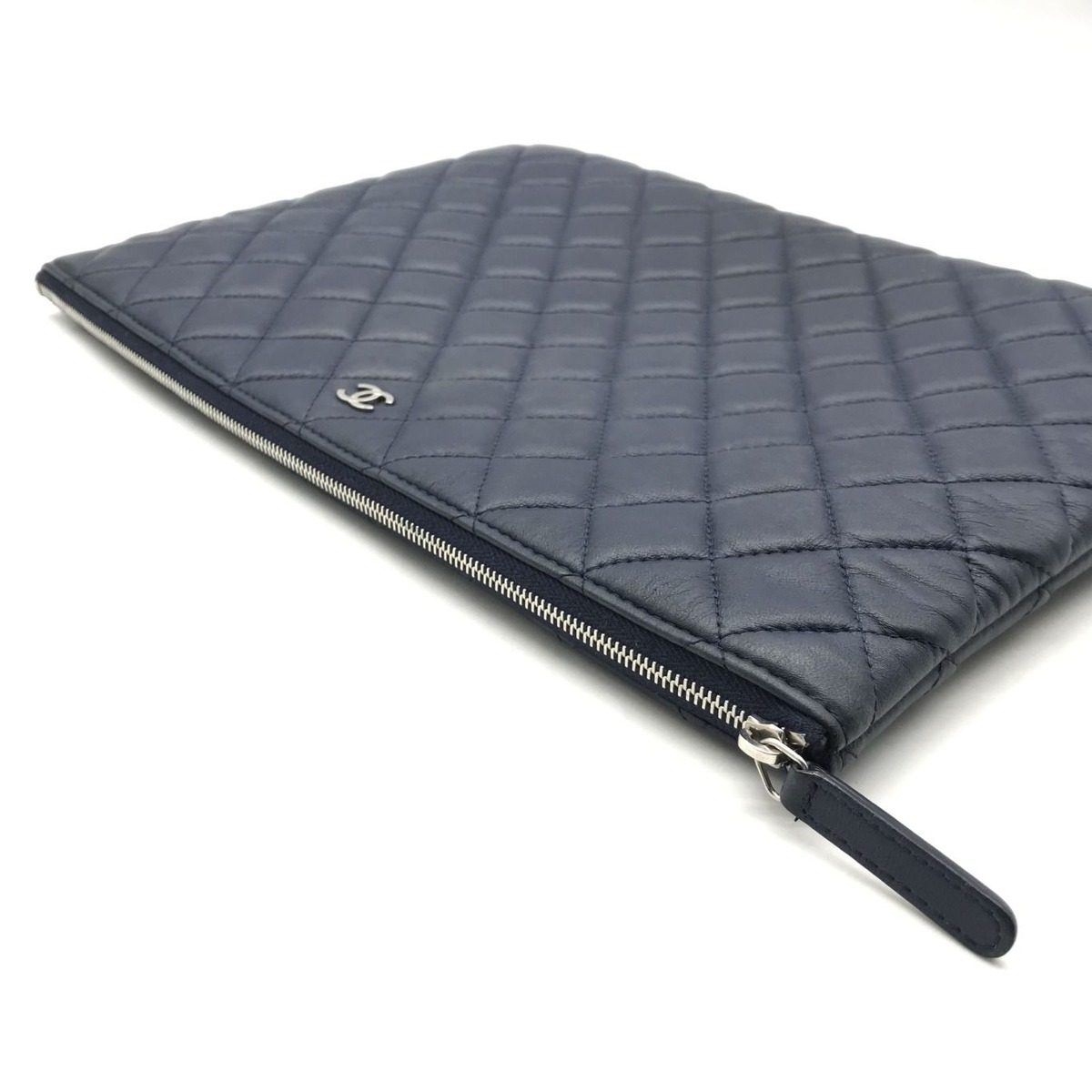 Chanel Quilted Lambskin CC Logo Clutch Navy — view 6
