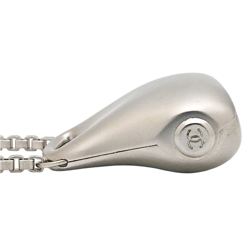 Chanel Bag Charm CC Logo Silver — view 6