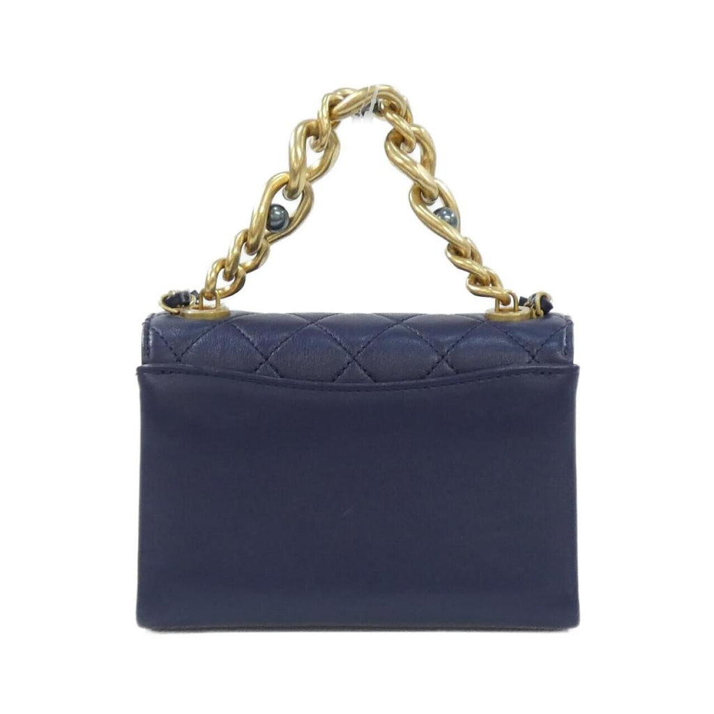 Chanel Shoulder Bag Gold — view 2