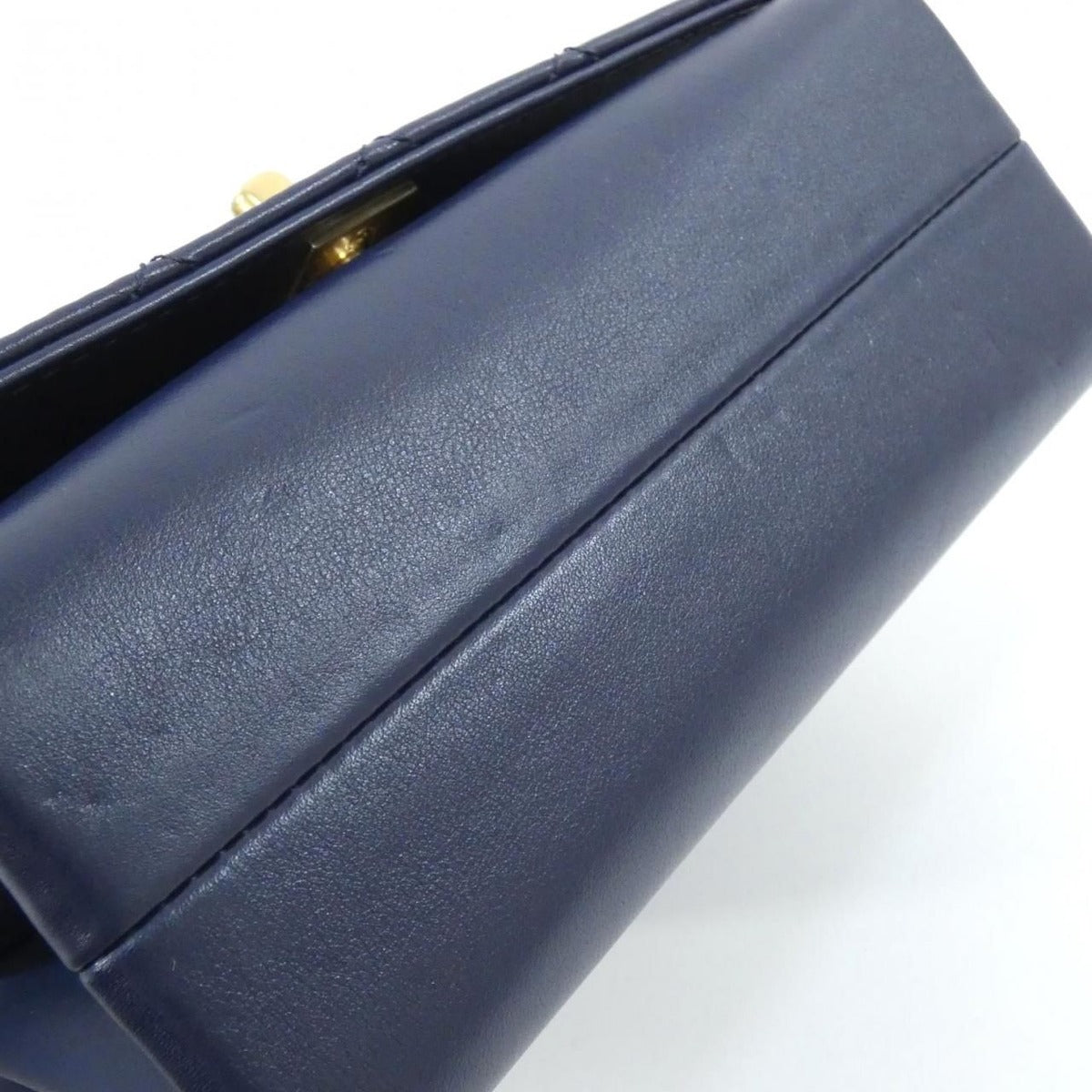 Chanel Shoulder Bag Gold — view 4