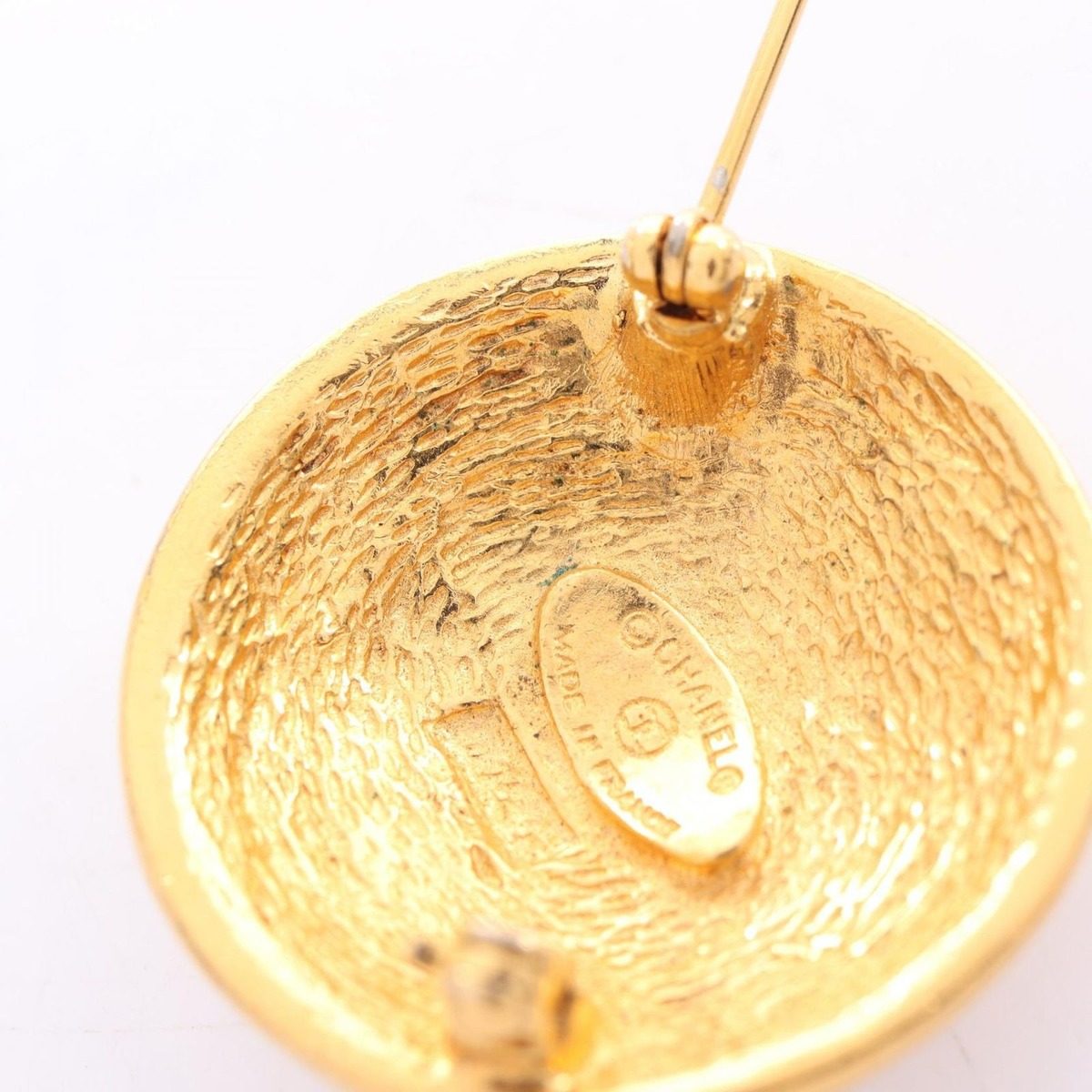 Chanel Brooch CC Logo — view 4