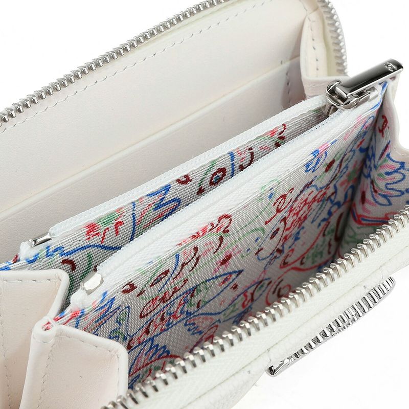 Chanel Coin Case White — view 6