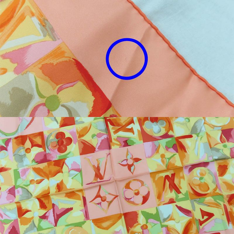 Louis Vuitton Carre 90 in The Passage Of Time Scarf Monogram Flower — view 8