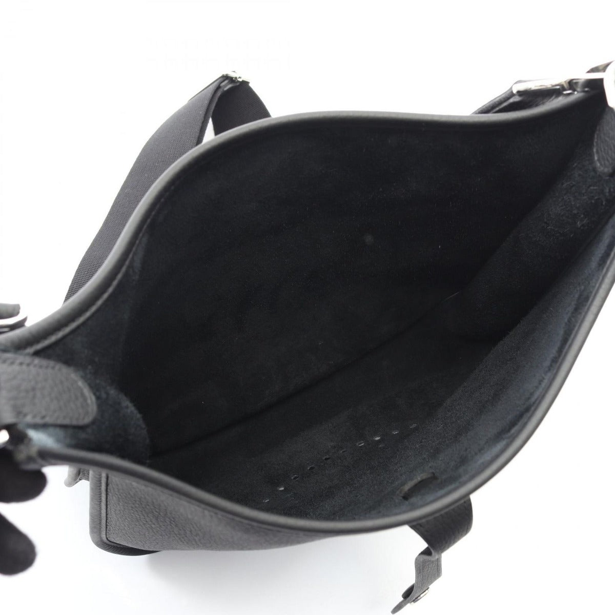 Hermes Shoulder Bag Evelyne 3 Trois PM Black Leather — view 3
