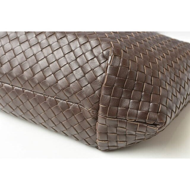 Bottega Veneta A4 Size Tote Bag Intrecciato Leather Dark — view 5