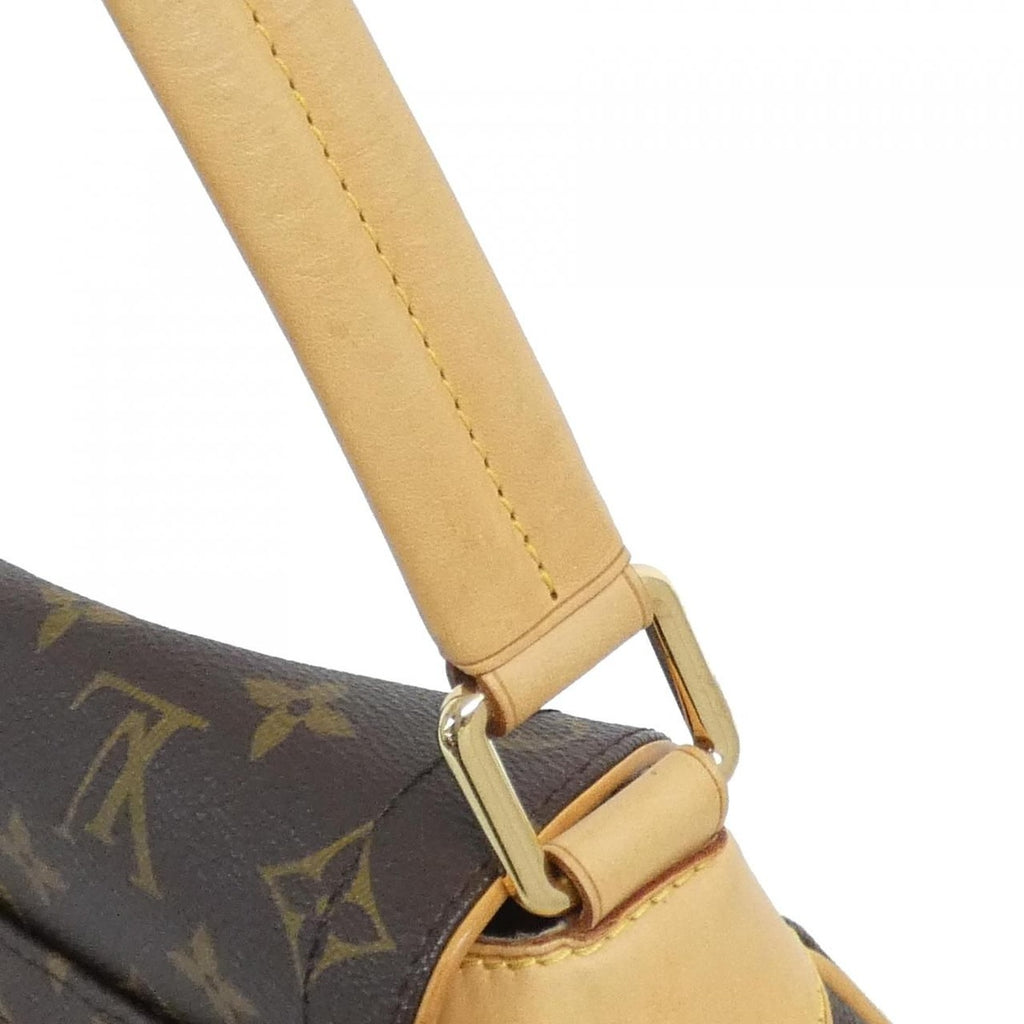 Louis Vuitton Monogram Beverly MM Shoulder Bag — view 7