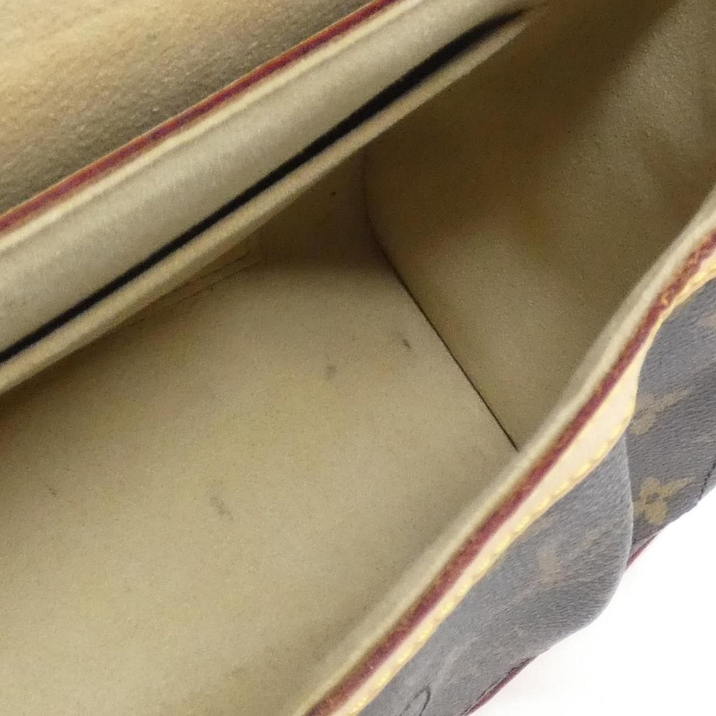 Louis Vuitton Monogram Beverly MM Shoulder Bag — view 9