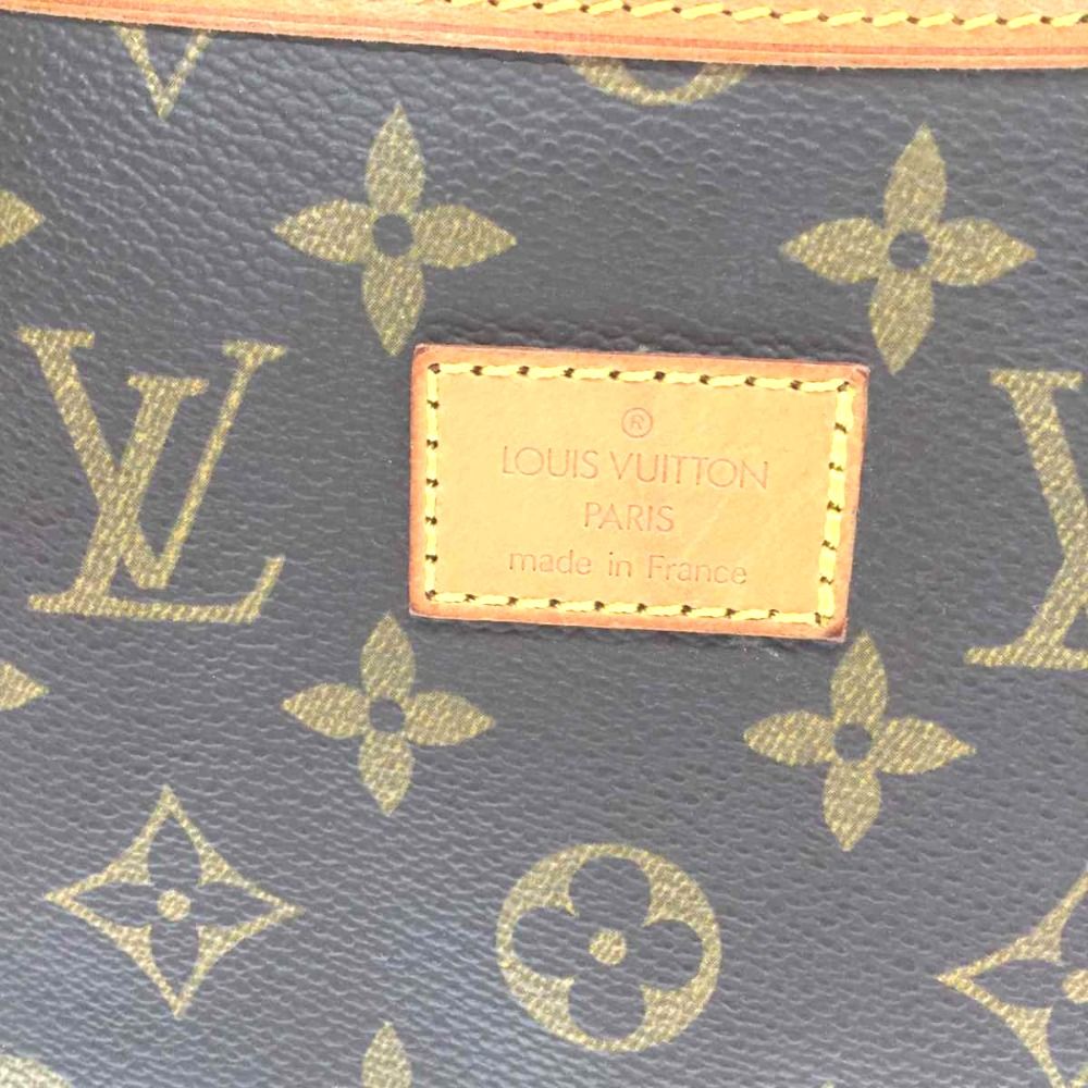Louis Vuitton Bag Shoulder Monogram Saumur — view 4