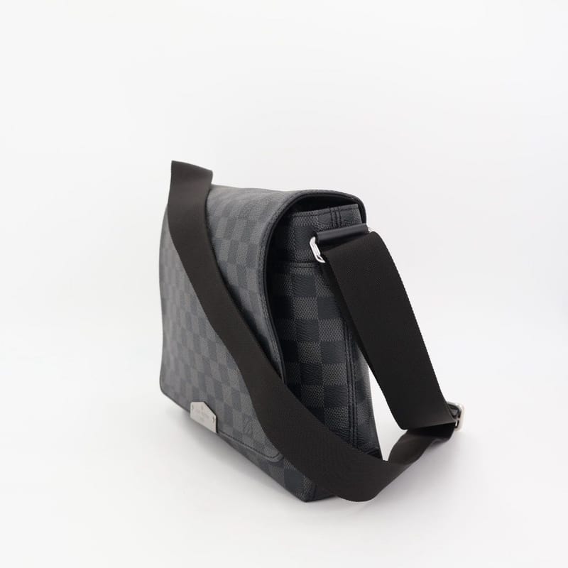 Louis Vuitton Damier Graphite Crossbody District PM NV2 Shoulder Bag — view 3