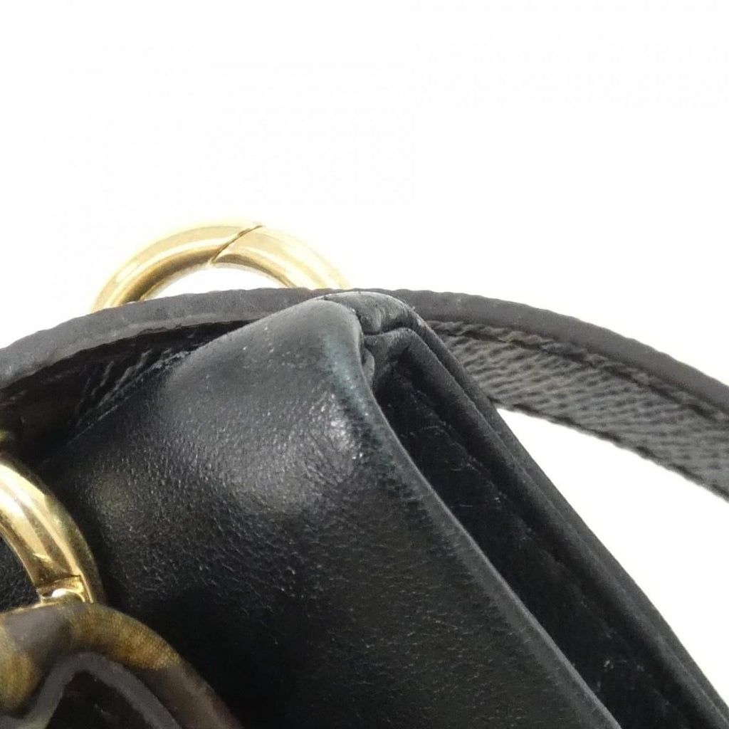 Louis Vuitton Monogram Pochette LV 3 Shoulder Bag — view 4