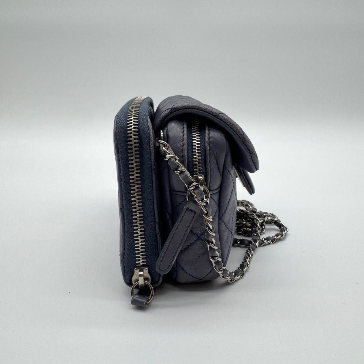 Chanel Shoulder Bag Mini Quilted CC Logo Turnlock — view 3