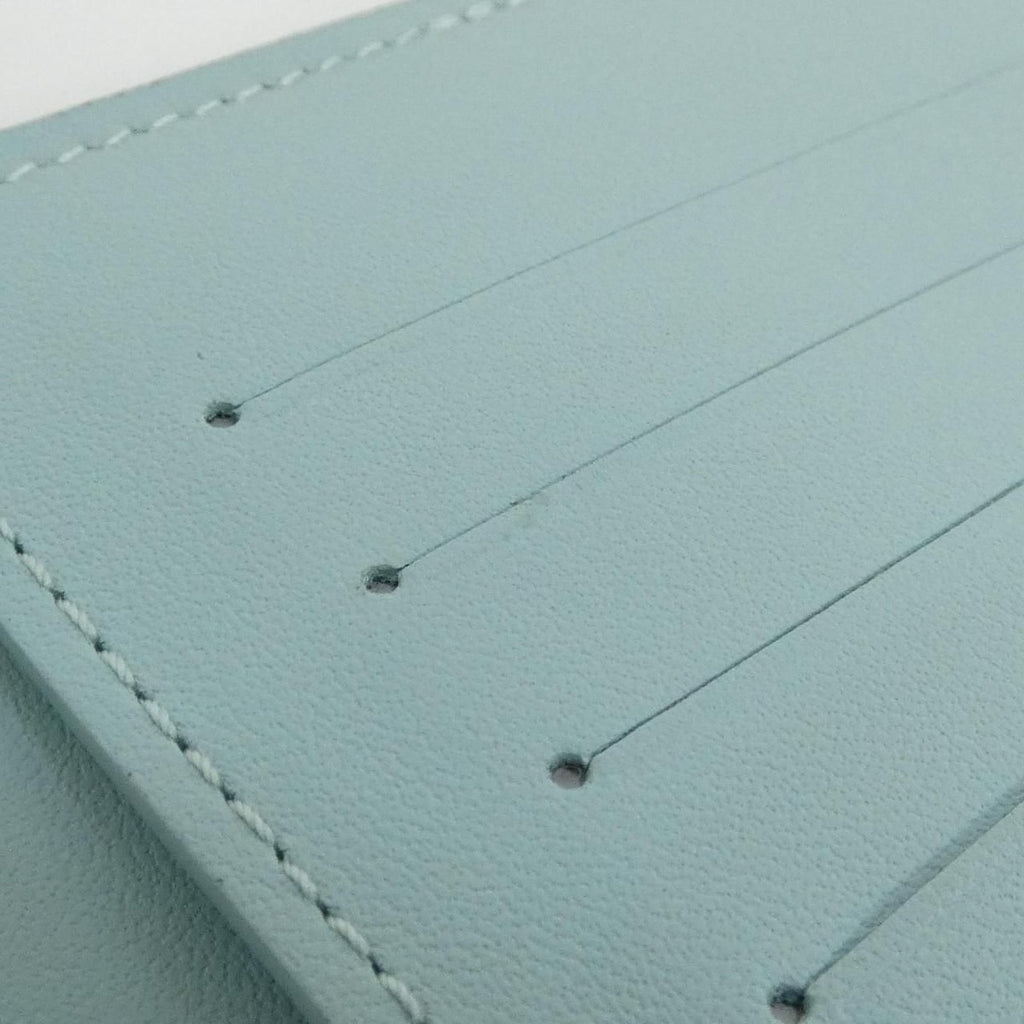 Louis Vuitton LV Vertical Wallet Galet — view 5