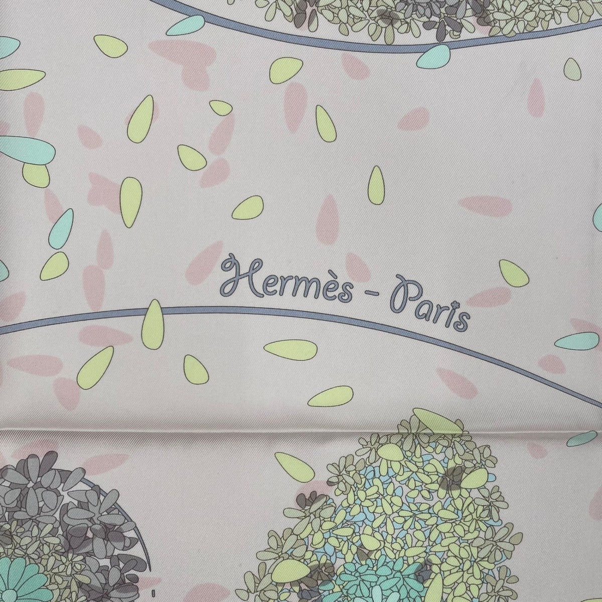 Hermes Scarf Carre 90 100% Silk Offrandes Dun Jour Flower Offering Pink Box — view 8
