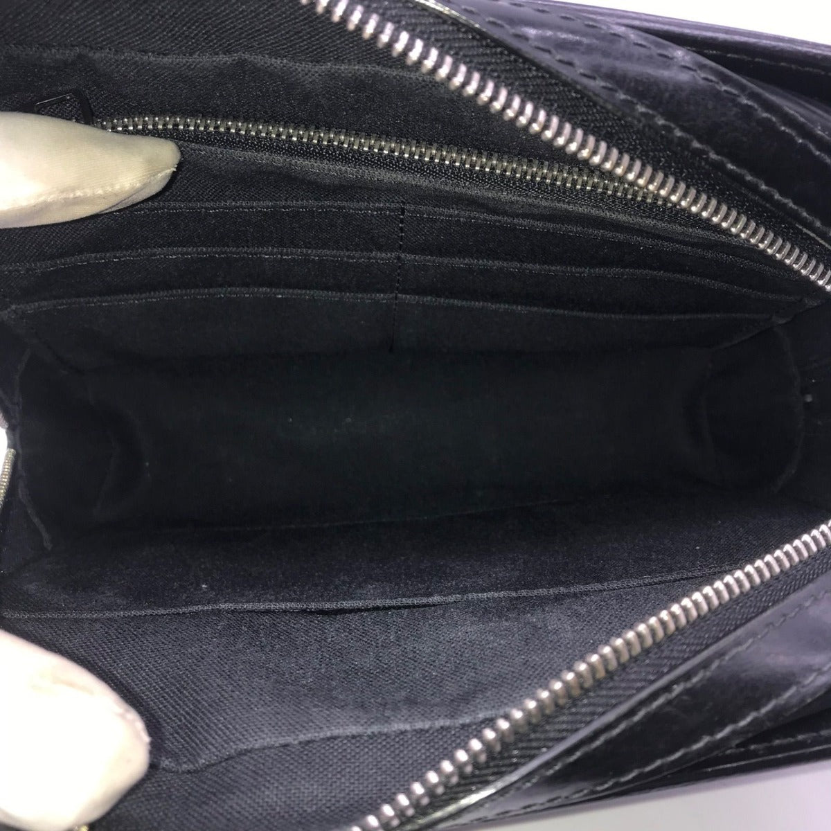Louis Vuitton Epi Hoche Clutch Price Negotiation Welcome — view 5