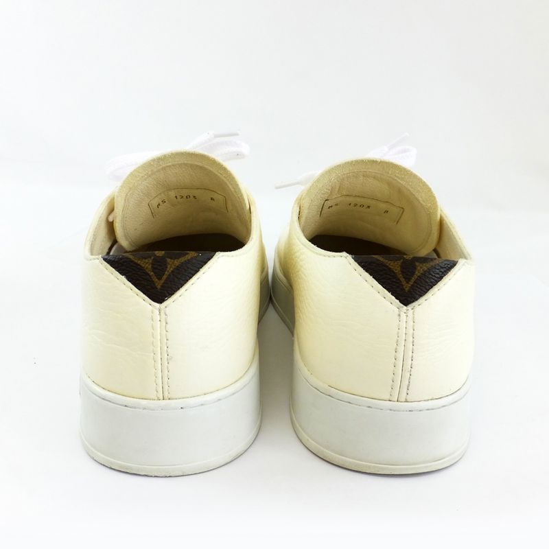 Louis Vuitton Low Cut Sneakers White 8 — view 3