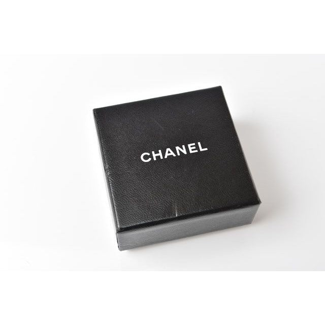 Chanel Pearl Motif Coco Rhinestone Silver — view 6