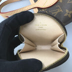 Louis Vuitton Shoulder Bag — view 7