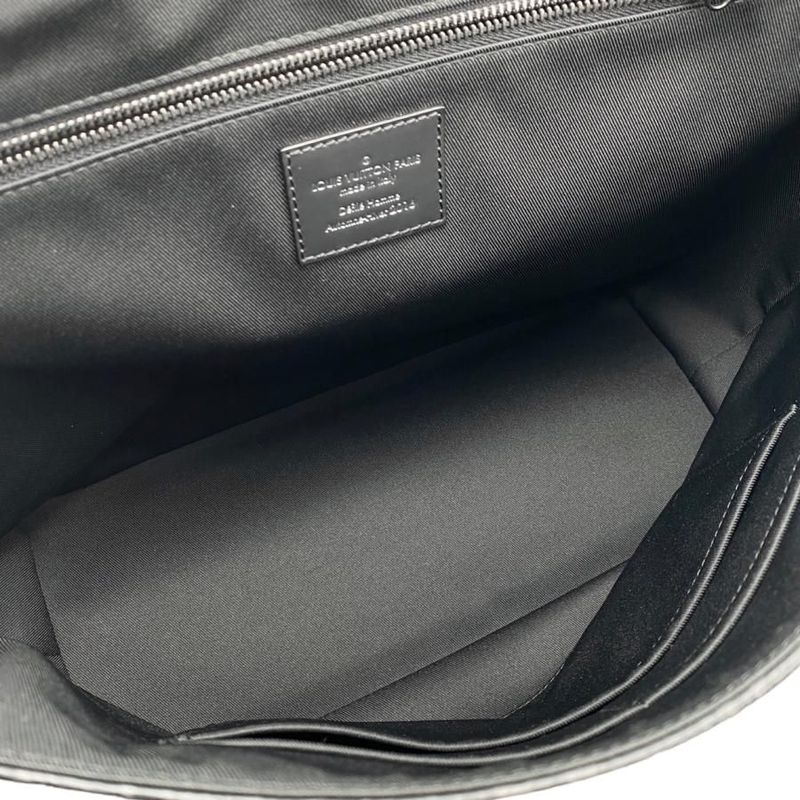 Louis Vuitton Tote Bag Messenger Voyage MM Monogram — view 7