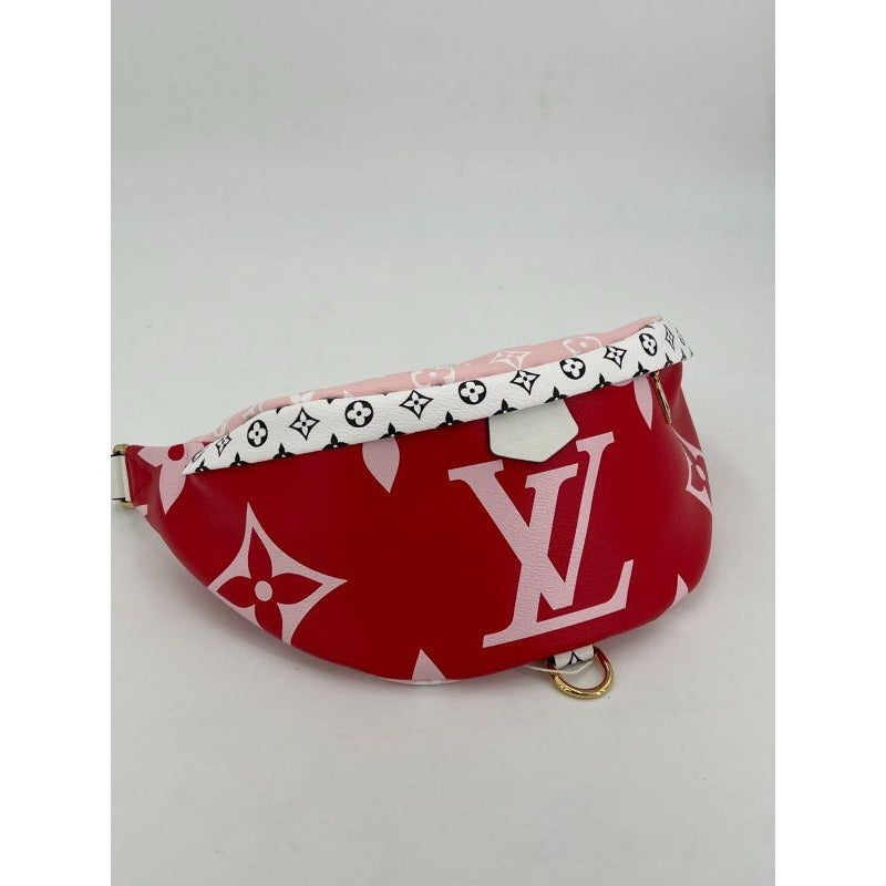 Louis Vuitton Body Bag Monogram Giant Bum Waist Pouch