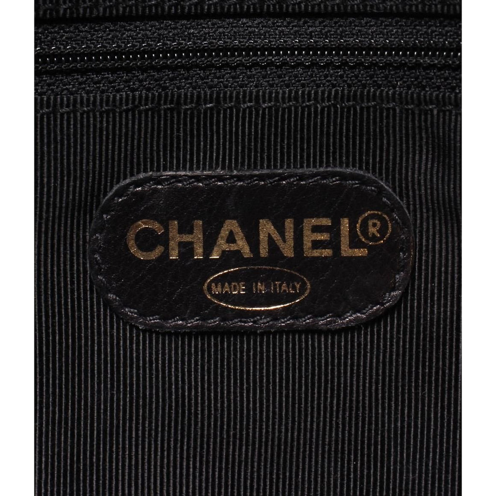 Chanel Chain Tote Lambskin Gold — view 4