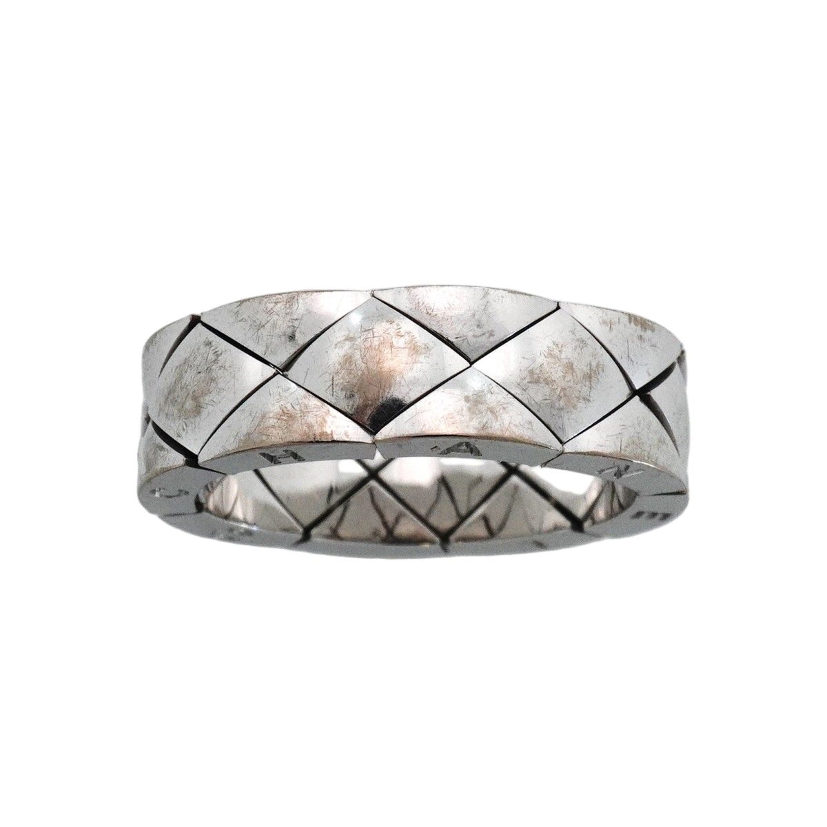 Chanel Ring Quilted 18k White Gold — view 2