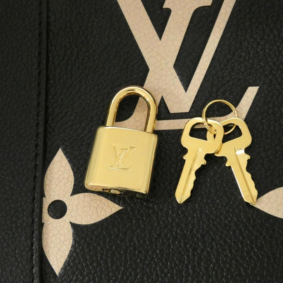 Louis Vuitton Bicolor Monogram Empreinte Keepall Bandouliere 45 cm — view 3