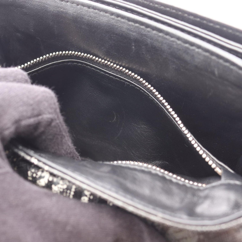 Prada Shoulder Bag Green Black Leather Chain — view 5