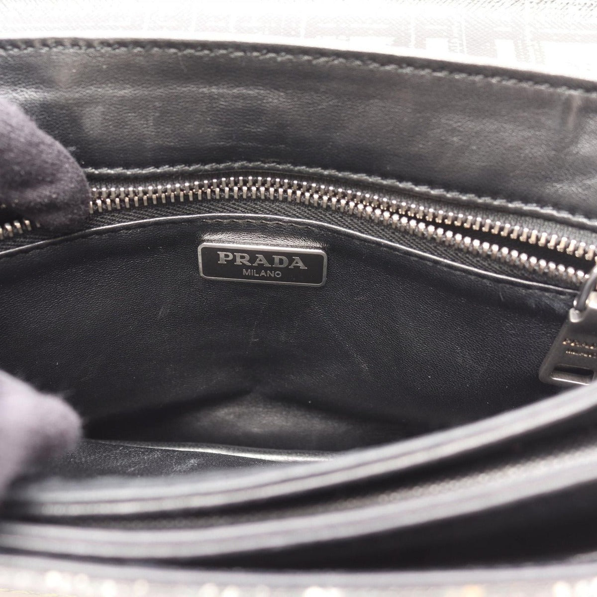 Prada Shoulder Bag Green Black Leather Chain — view 6