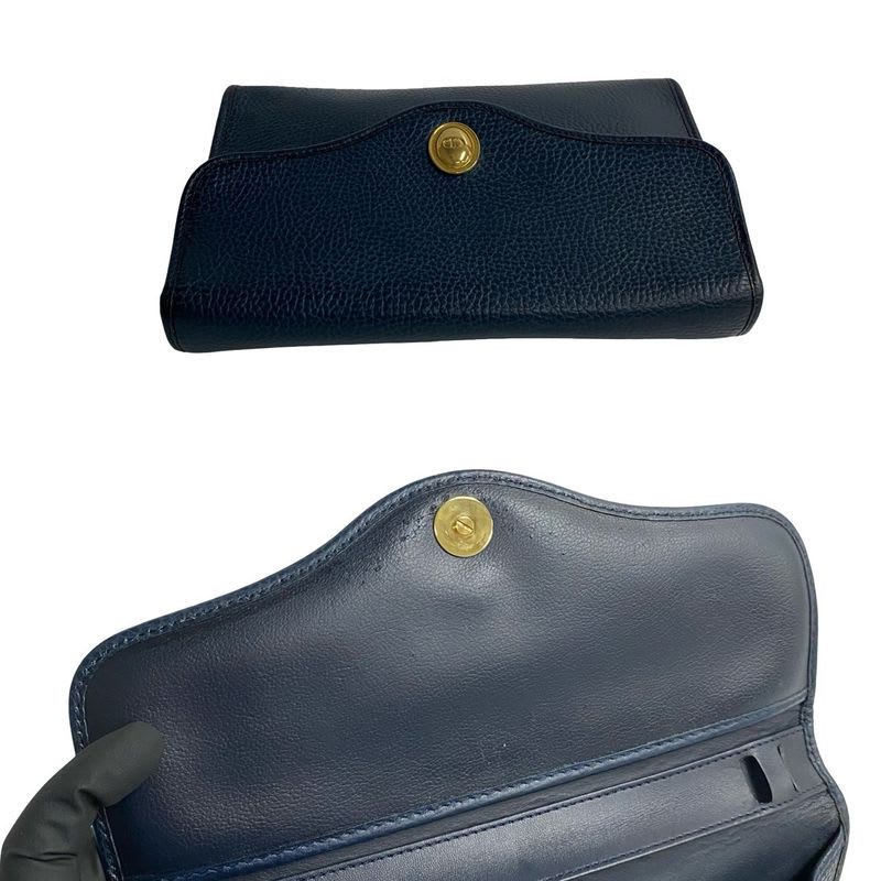 Christian Dior CD Logo Hardware Leather Shoulder Bag Pochette — view 9