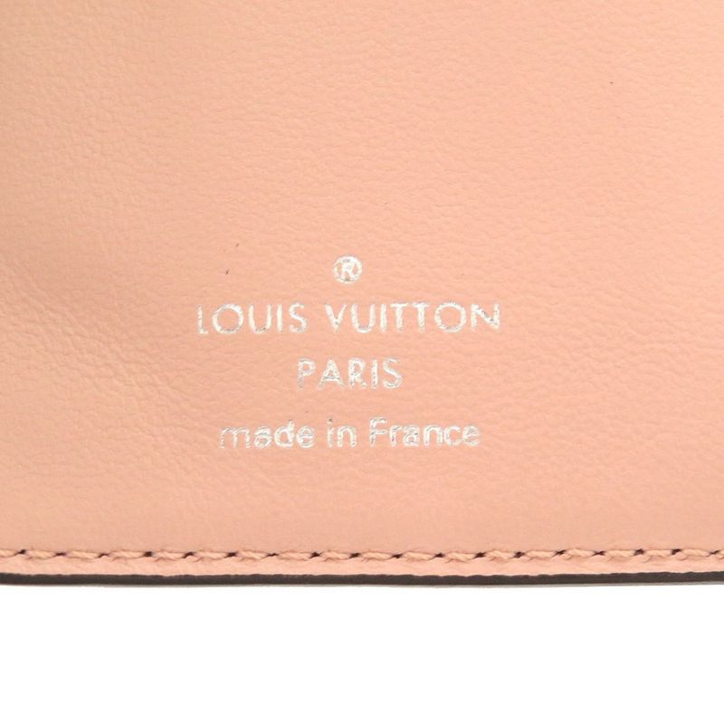 Louis Vuitton Monogram Mahina Portefeuille Cles A Magnolia Fold — view 7
