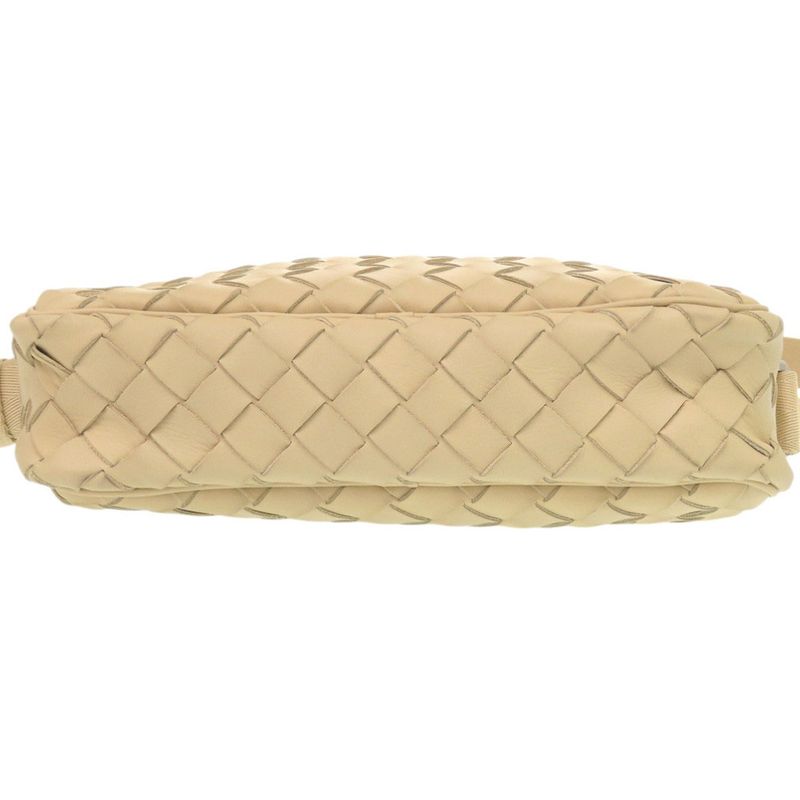 Bottega Veneta Intrecciato Leather Beige Shoulder Bag 1343 — view 4