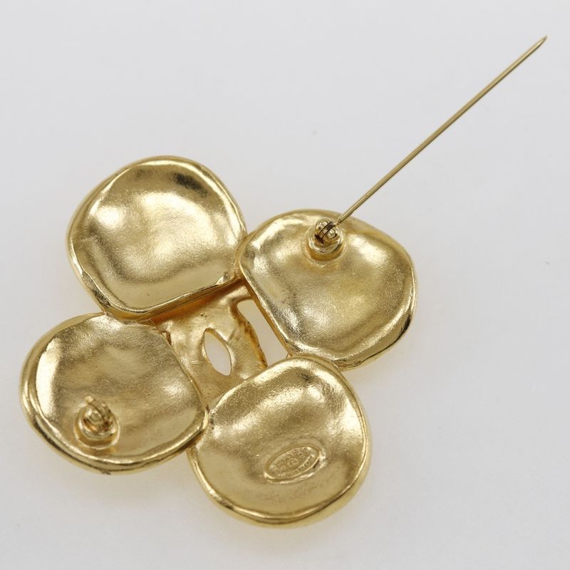 Chanel Clover Gold Plated 96 P 28.8 g Brooch — view 5