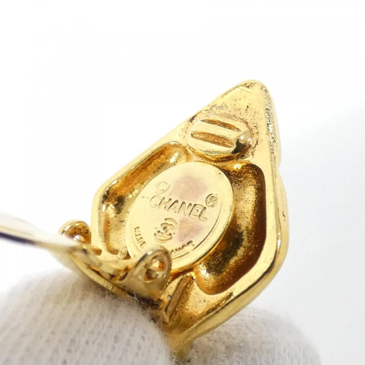 Chanel Vintage Earrings Gold Crystal — view 3