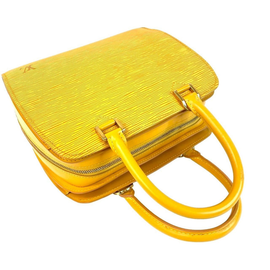 Louis Vuitton Vintage Pont Neuf Epi Leather — view 4