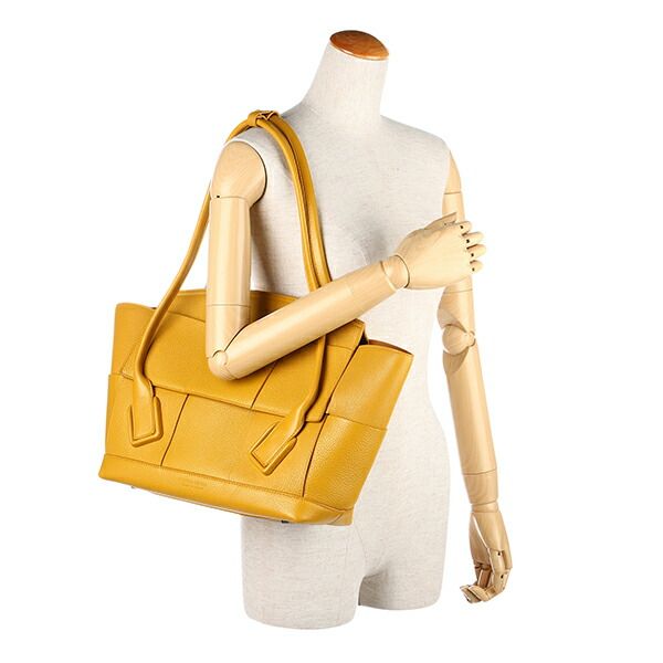Bottega Veneta Handbag Arco Medium Yellow — view 6