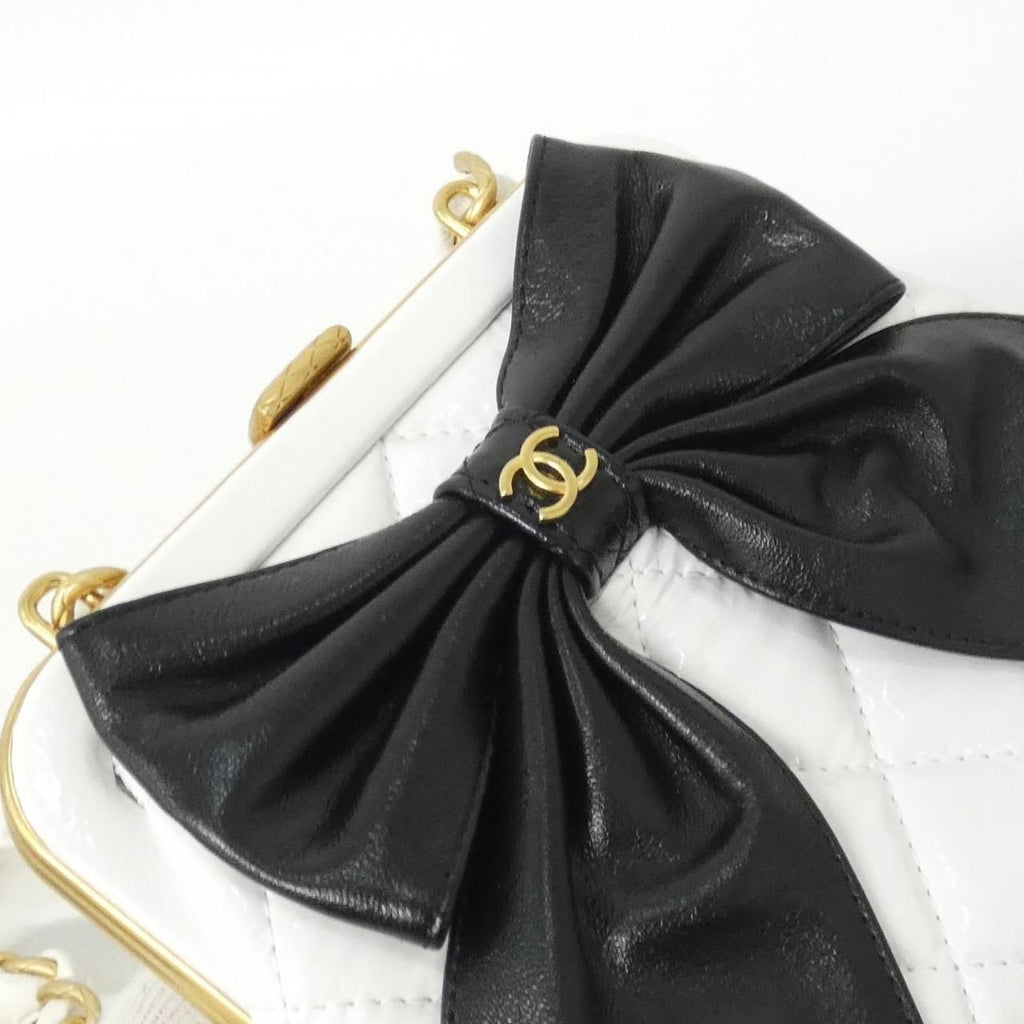 Chanel Chain Clutch Black — view 4