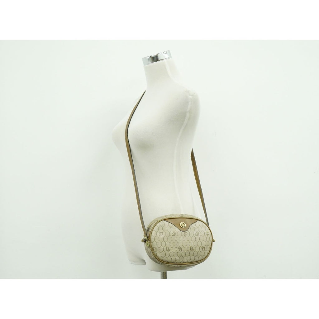 Dior Christian Honeycomb Pattern Shoulder Bag Pochette Beige — view 7