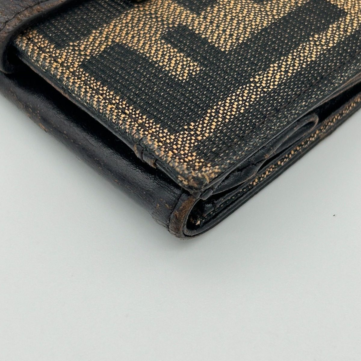 Fendi Fold Wallet Bifold Motif — view 9