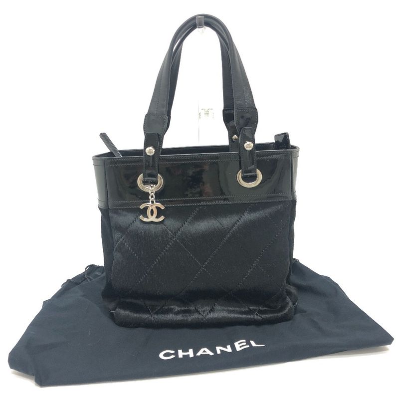 Chanel Tote Bag CC Paris Biarritz PM Enamel Black — view 8