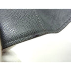 Louis Vuitton Passport Case Couverture Glacier Taiga — view 2