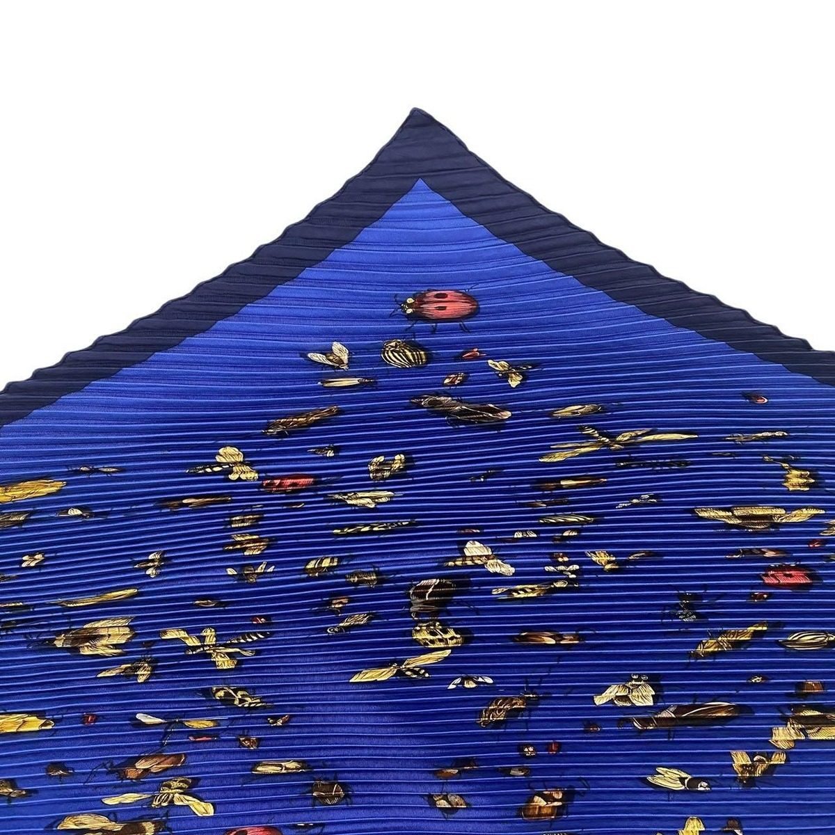 Hermes Pleated Scarf Silk Insect Pattern Navy — view 4