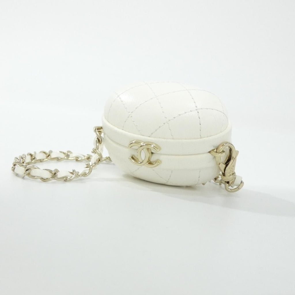 Chanel Bag Charm White S — view 3