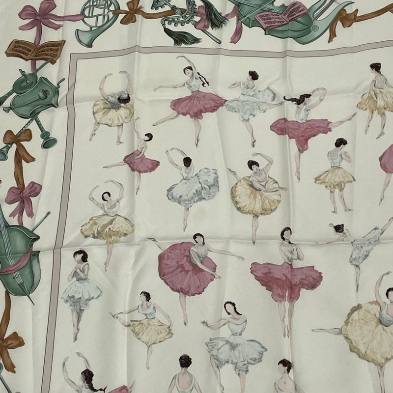 Hermes Carre 90 LA Dance Ballet Dancer Ballerina Scarf Silk Beige — view 2
