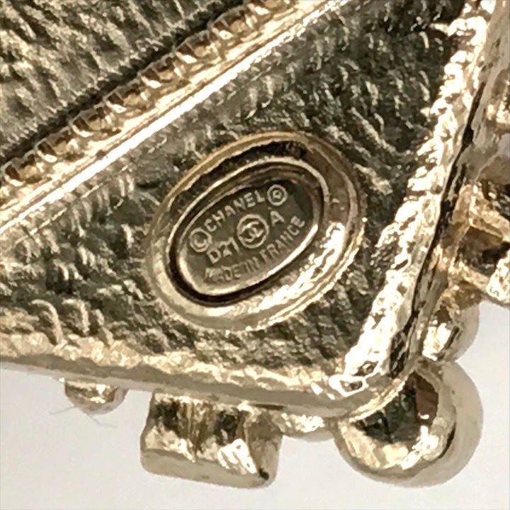 Chanel CC Logo Stone Cross Diamond Hair Clip Barrette Pink — view 6