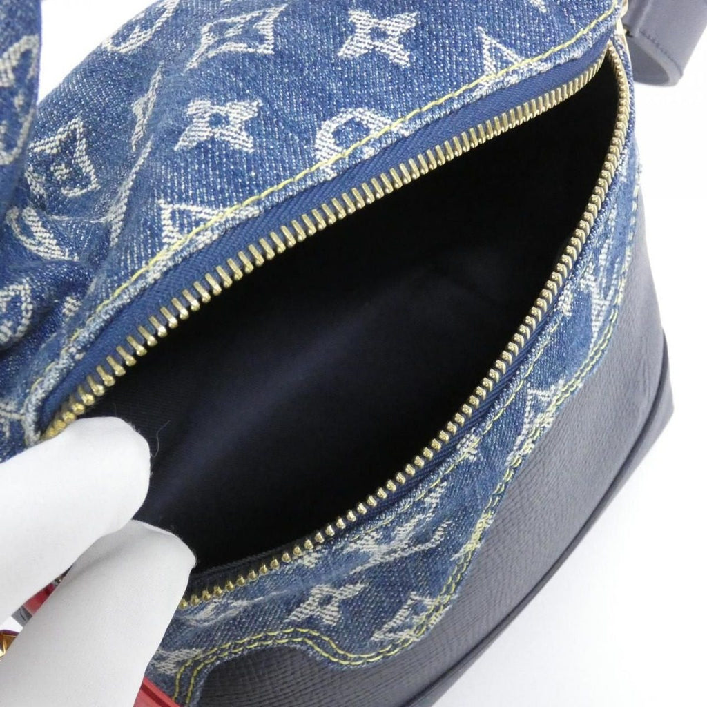 Louis Vuitton Monogram Drip Japanese Shoulder Bag — view 7