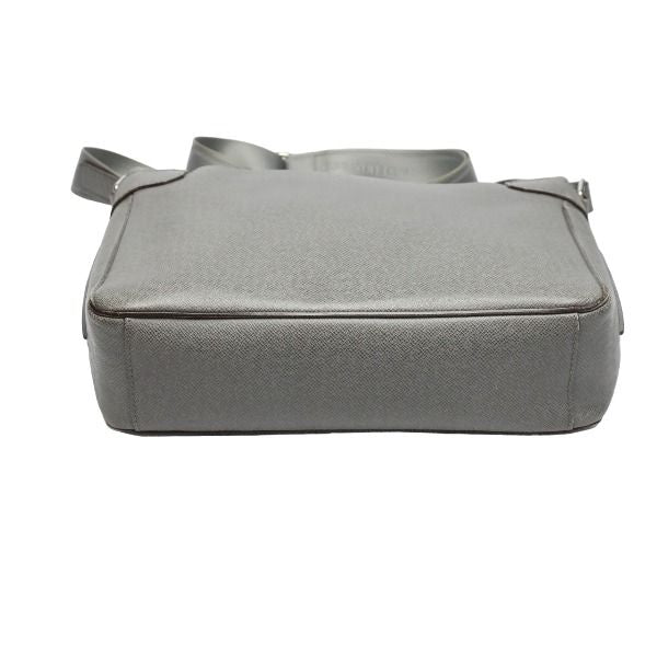 Louis Vuitton Taiga Gentlemans Romain MM Shoulder Bag — view 8