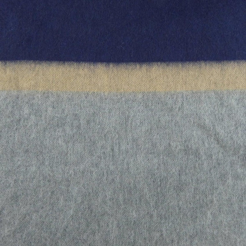 Louis Vuitton Scarf Gray — view 4