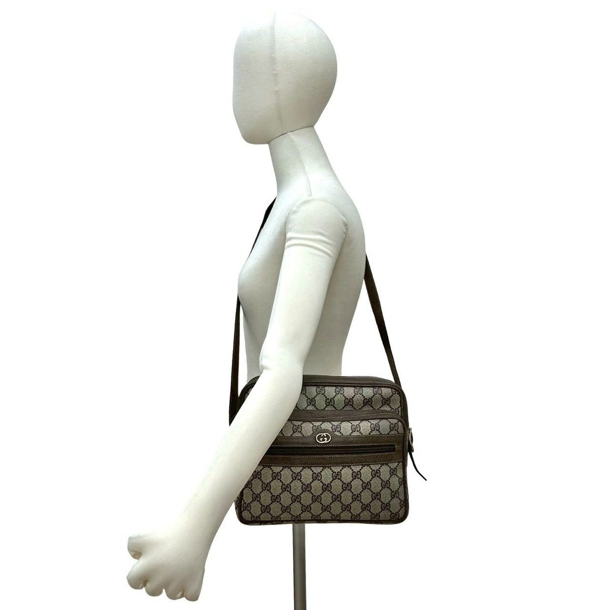 Gucci Vintage GG Logo Leather Shoulder Bag Pochette Crossbody Black — view 2