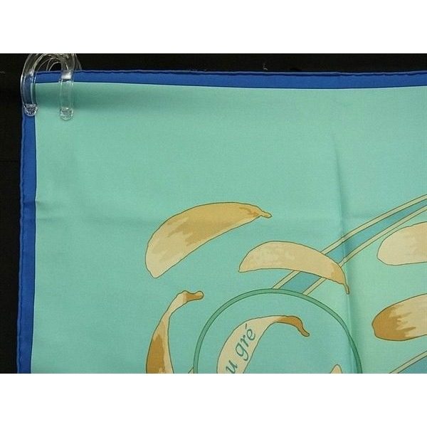 Hermes an Gre du Vent Carre 90 Silk Scarf Shawl Light Blue — view 2